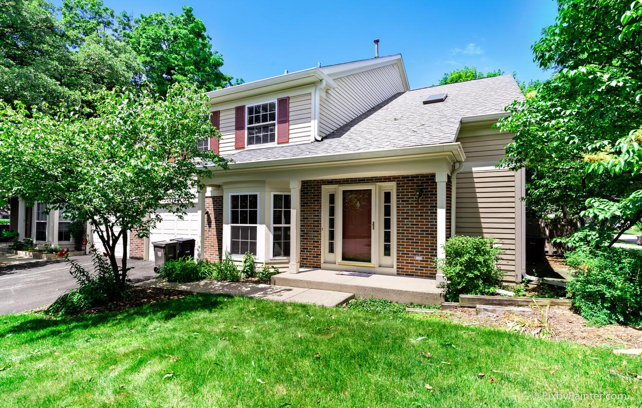 878 N Shady Oaks Dr., Elgin, IL 60120