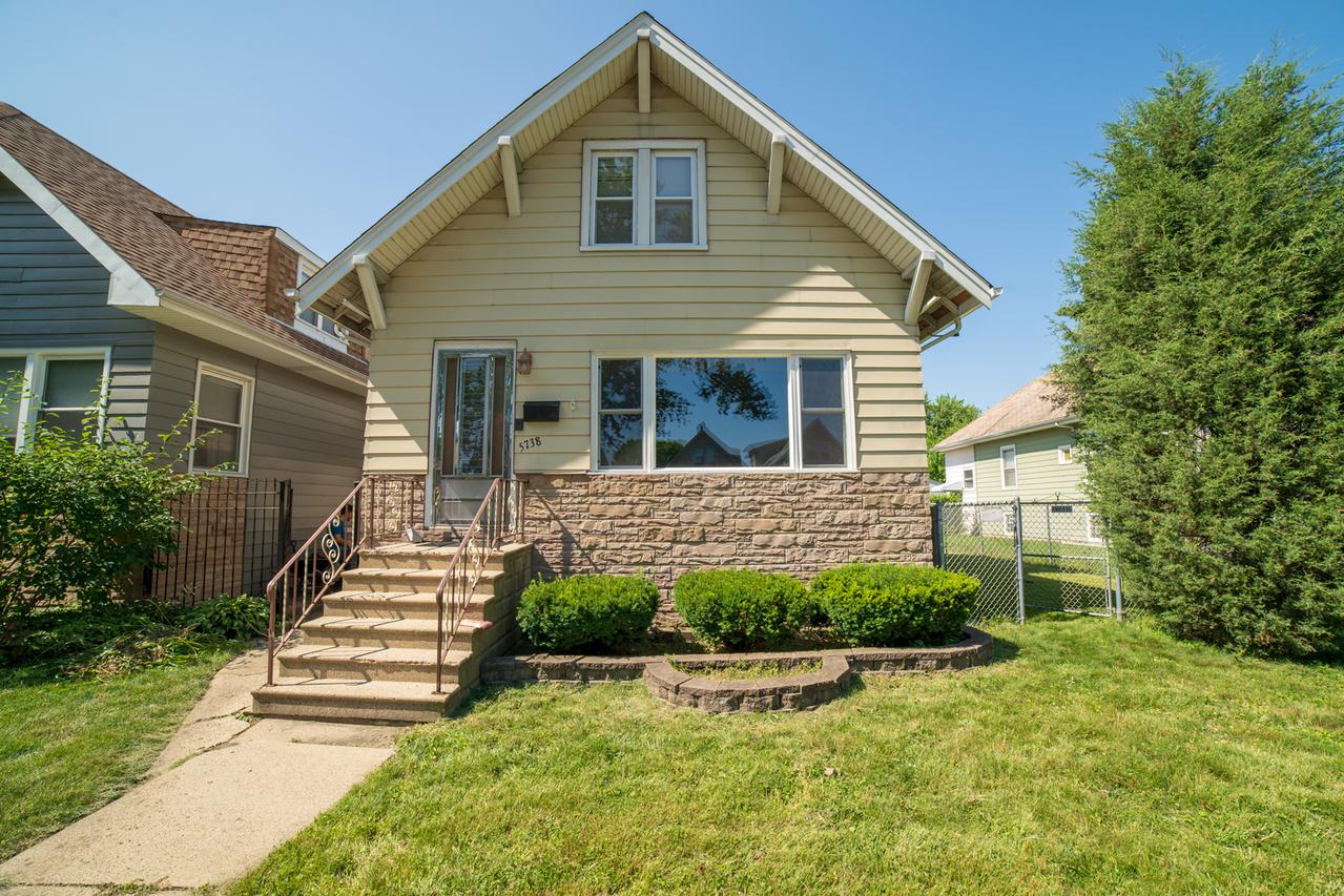 5738 W Berenice Ave., Chicago, IL 60634