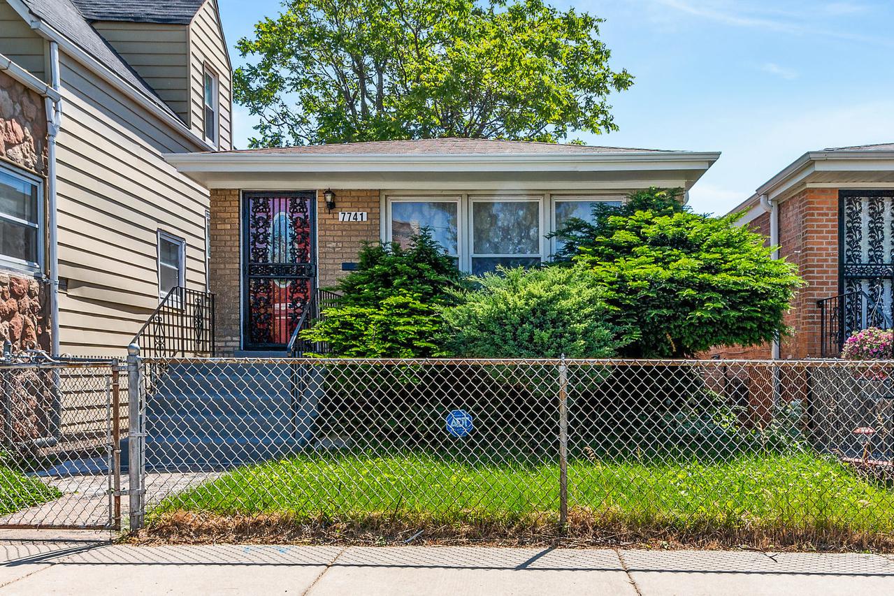 7741 S Maryland Ave., Chicago, IL 60619