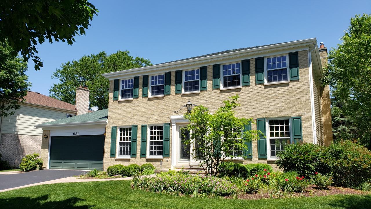 921 S Carriageway Ln., Palatine, IL 60067