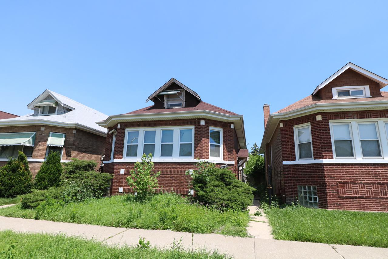 7237 S Oakley Ave., Chicago, IL 60636