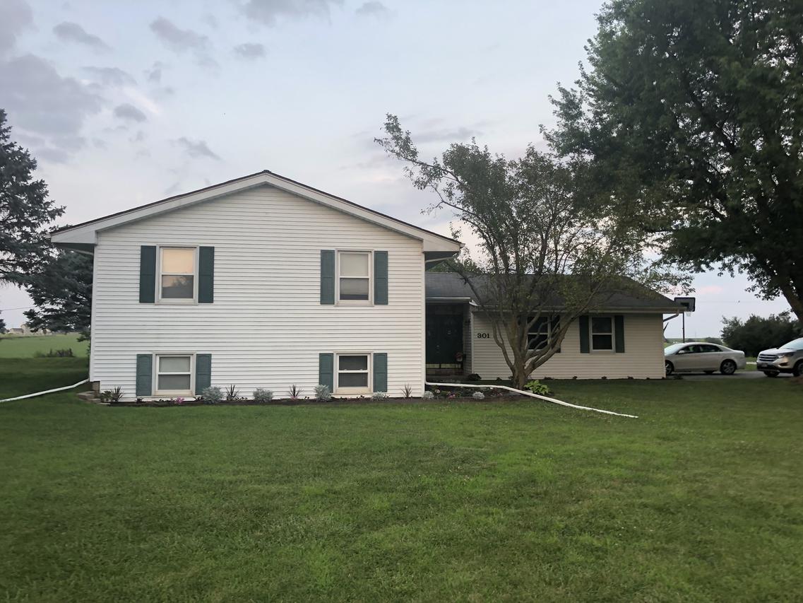 301 N Church St., Carlock, IL 61725