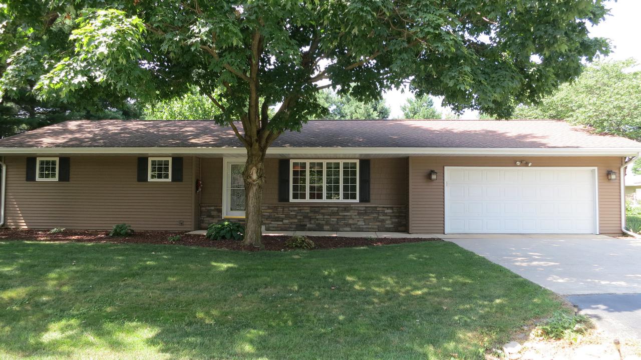 418 Mccoy Cir., Villa Grove, IL 61956