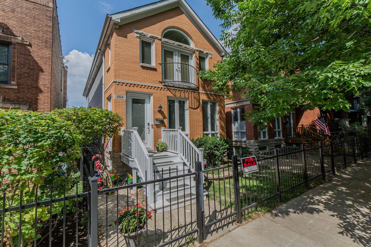 2134 W Cortland St., Chicago, IL 60647