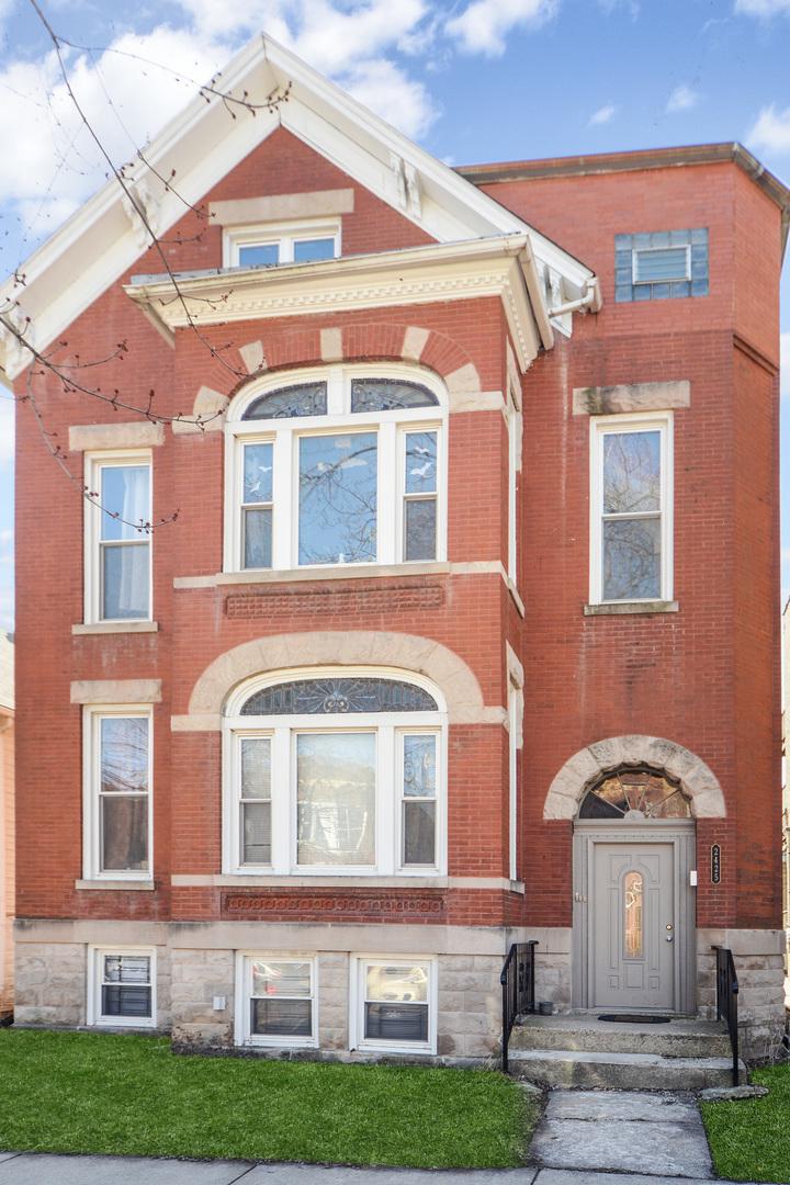 2425 W Medill Ave., Chicago, IL 60647