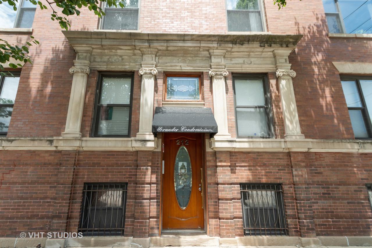 212 E 44th St. #2, Chicago, IL 60653