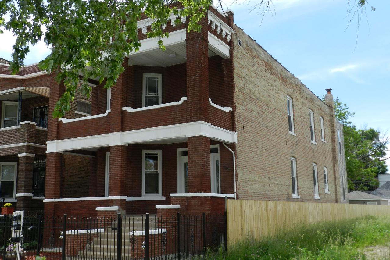 4951 W West End Ave., Chicago, IL 60644