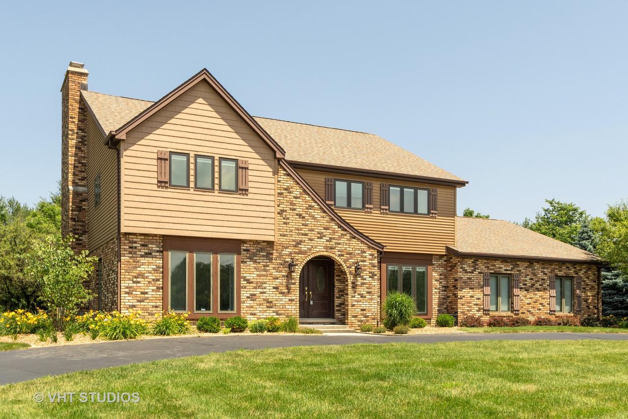 1024 Prestwick Dr., Frankfort, IL 60423