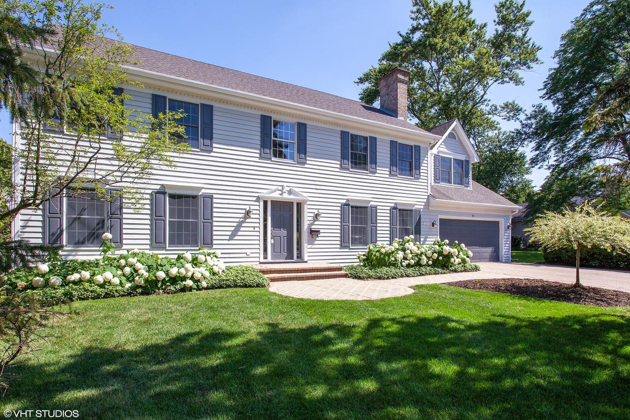 57 Norfolk Ave., Clarendon Hills, IL 60514