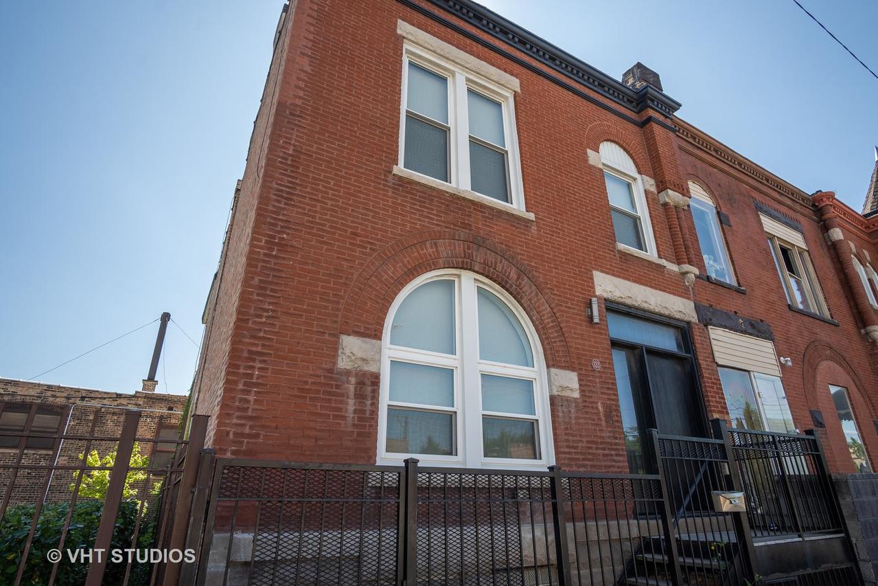 323 N Sacramento Blvd., Chicago, IL 60612