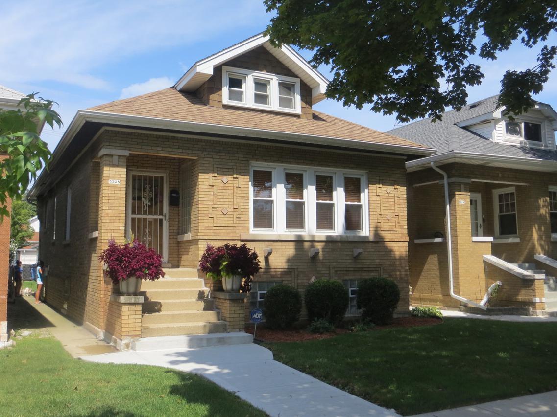 5328 W Melrose St., Chicago, IL 60641