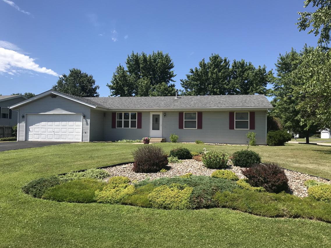 14084 Black Stone Dr., South Beloit, IL 61080