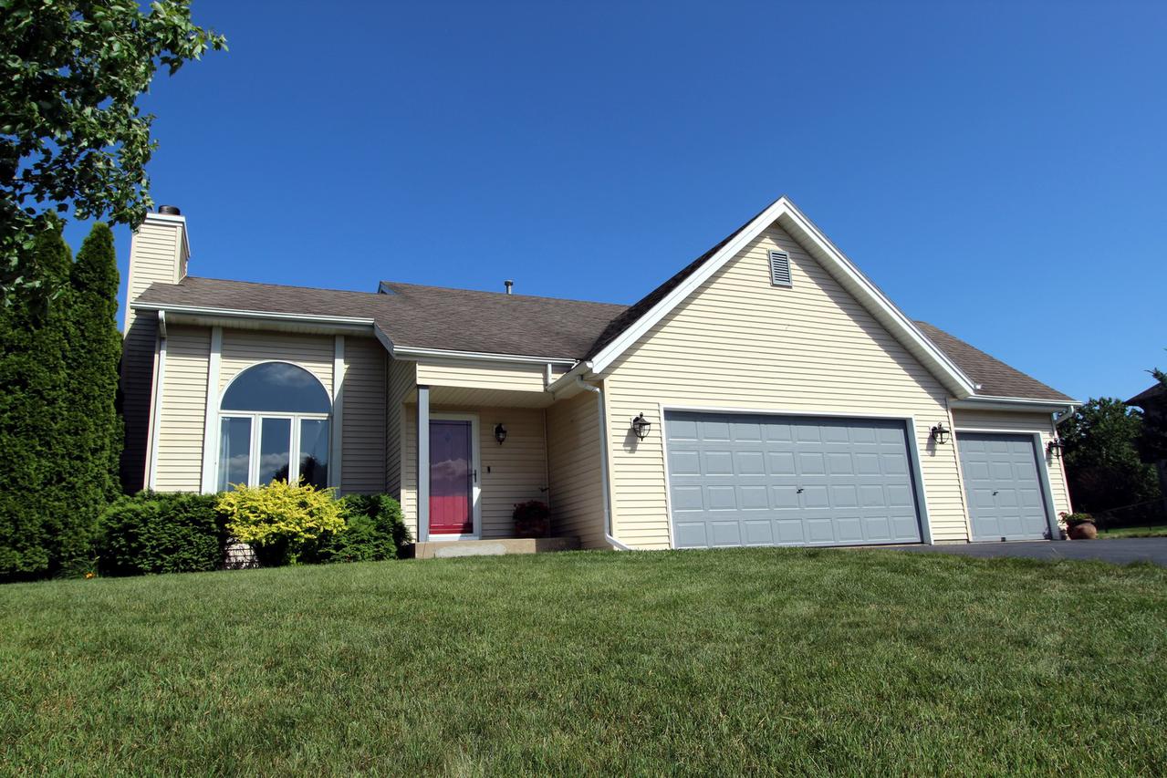 8385 Al Ben Ken Rd., Roscoe, IL 61073
