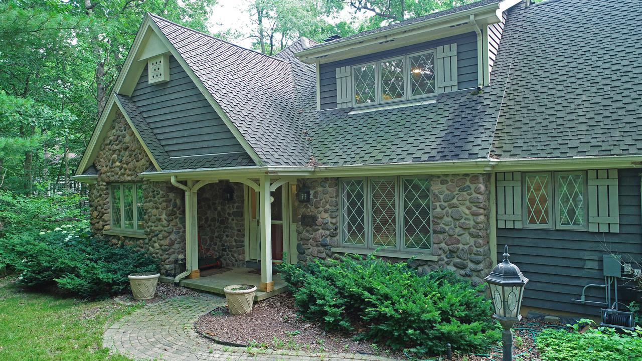 16393 Hickory Cir., Sycamore, IL 60178