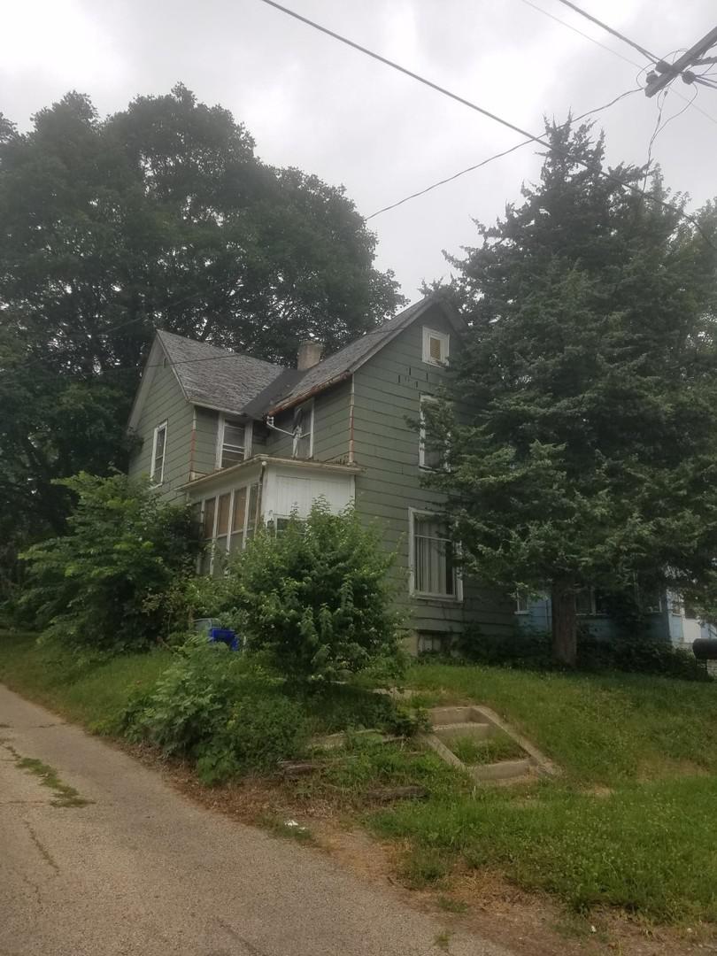 816 S Ottawa St., Freeport, IL 61032