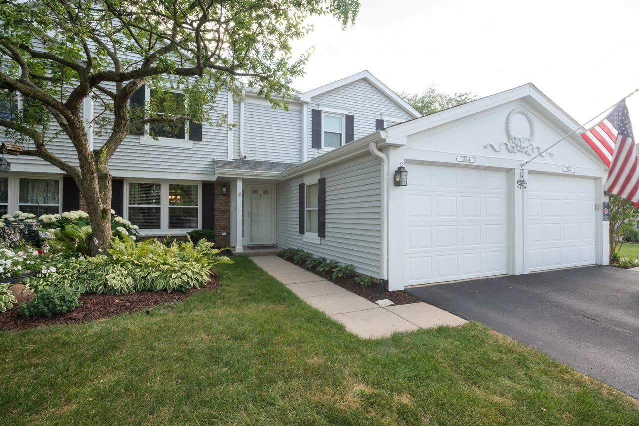 N644 Essex Ln., Winfield, IL 60190