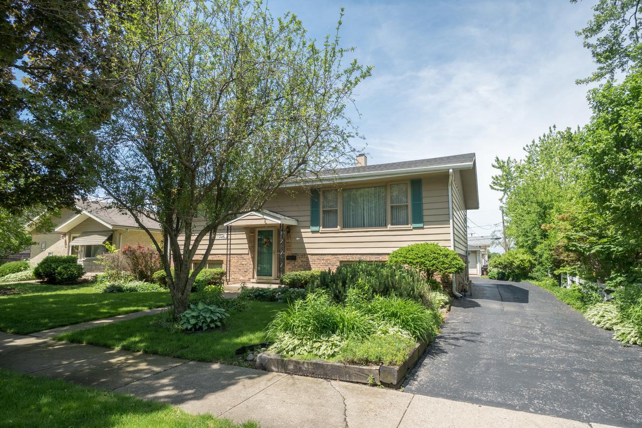 11948 S Kedvale Ave., Alsip, IL 60803