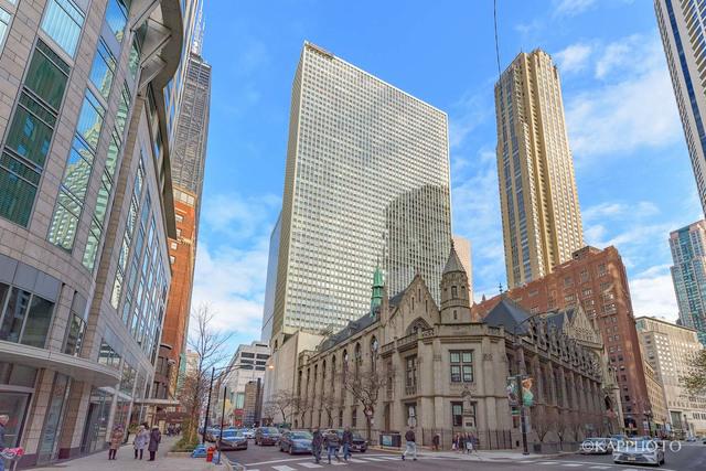 111 E Chestnut St. #12A, Chicago, IL 60611