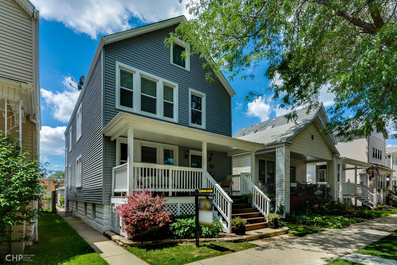 4136 N Maplewood Ave., Chicago, IL 60618