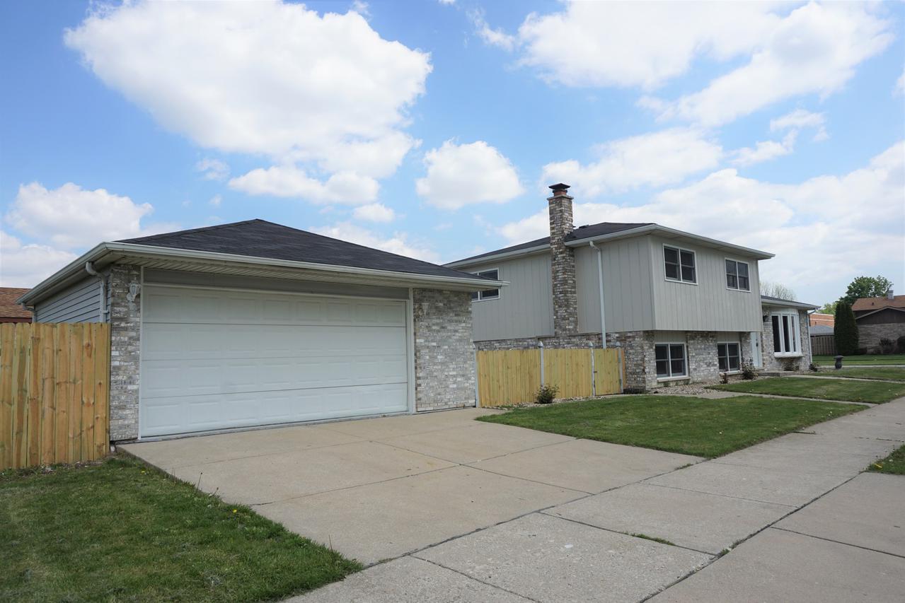 12118 S Harding Pl., Alsip, IL 60803