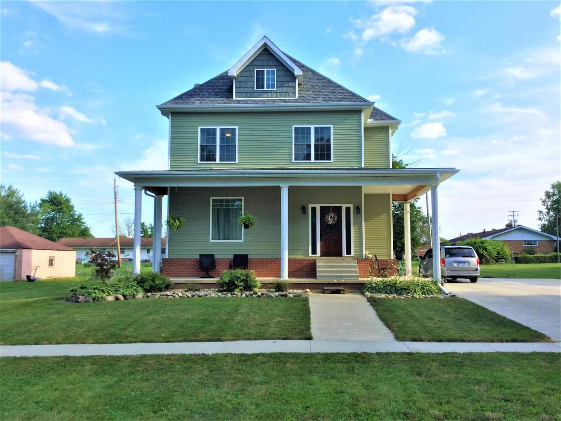 405 E Oak St., Chatsworth, IL 60921