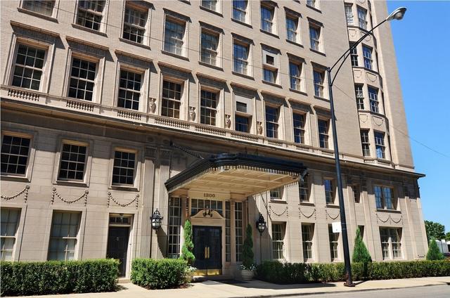 1200 N Lake Shore Dr. #1104, Chicago, IL 60610