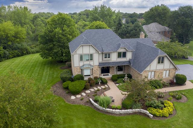 7 North Tr., Hawthorn Woods, IL 60047