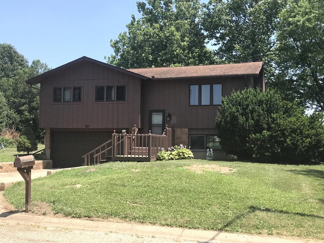 707 Greencastle Dr., Wyanet, IL 61379