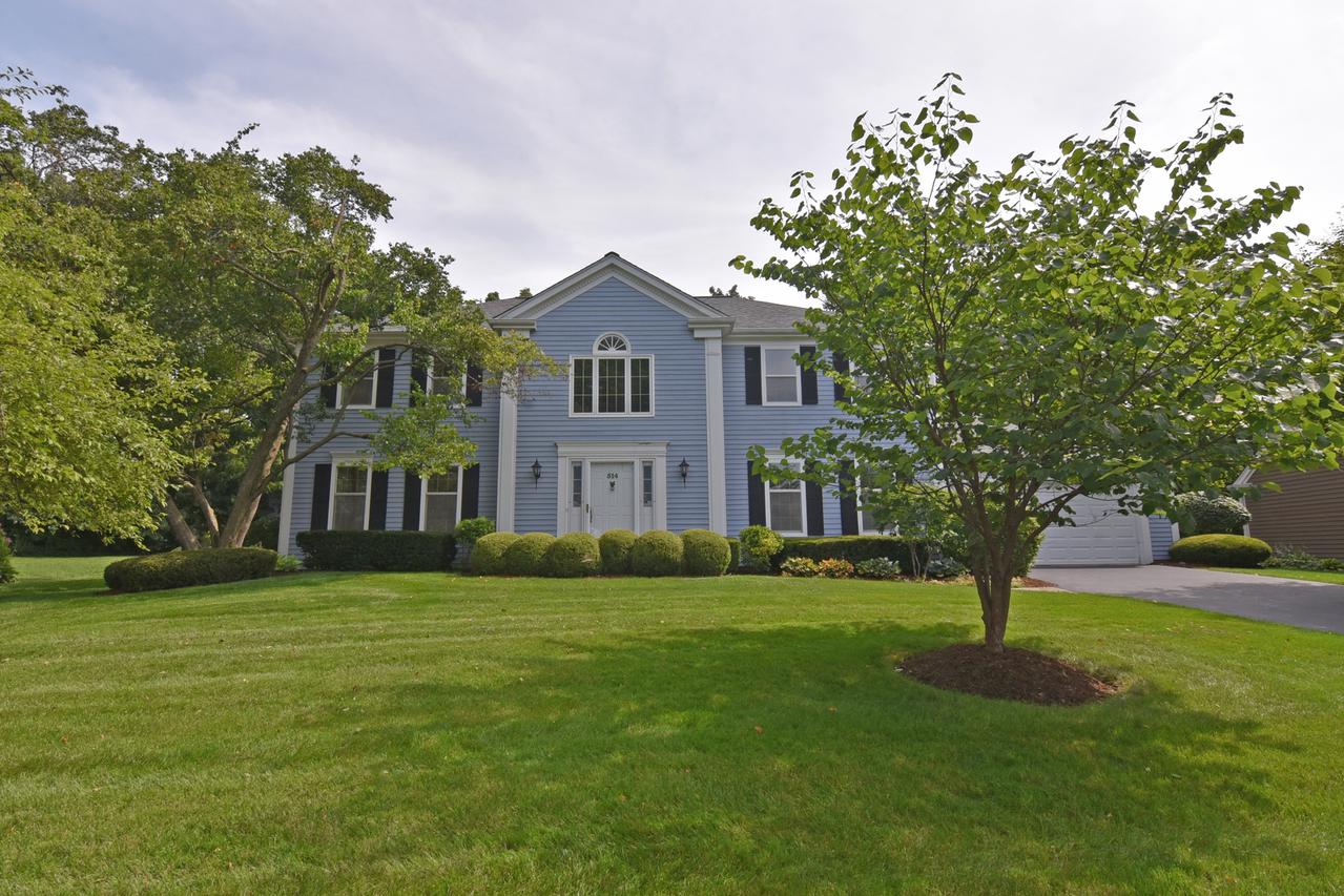 514 Longmeadow Cir., St. Charles, IL 60174
