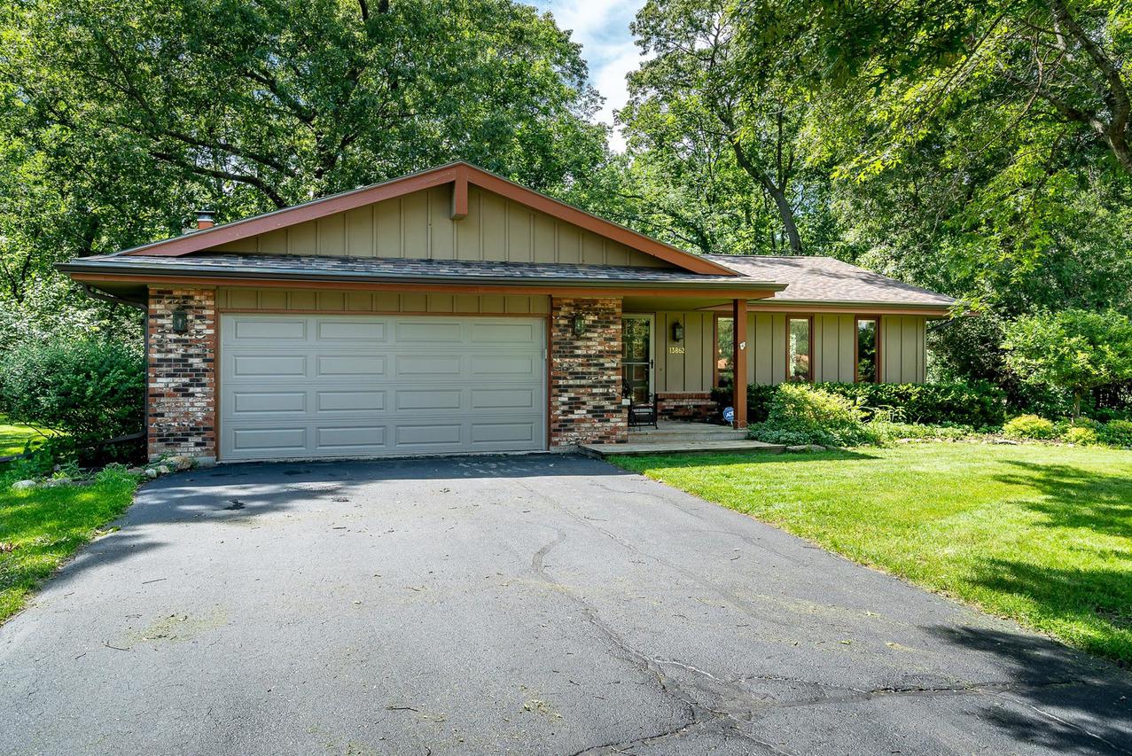 13862 Beaver Dr., Roscoe, IL 61073
