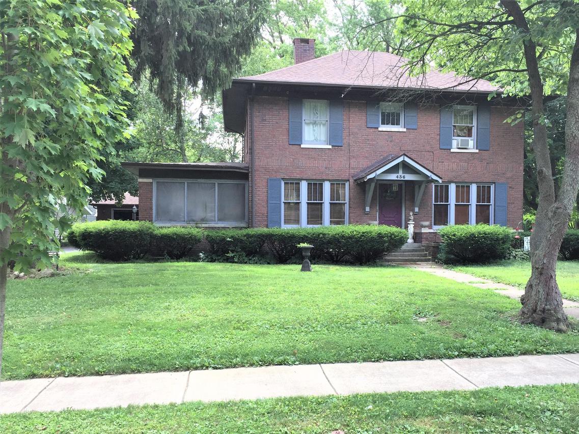 436 S Main St., Oswego, IL 60543