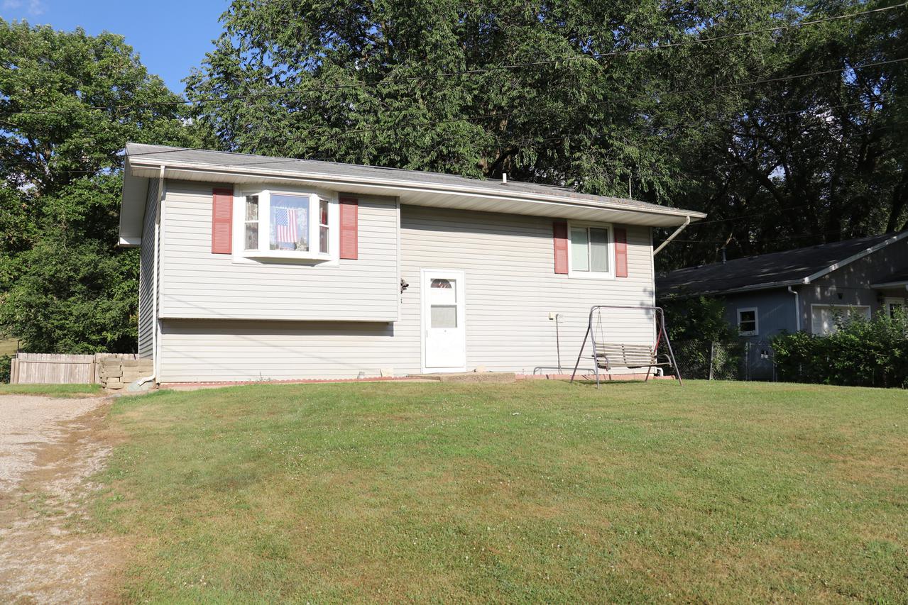 724 N Mulberry St., Clinton, IL 61727