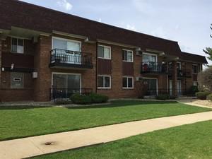 943 Olive Rd. #3A, Homewood, IL 60430