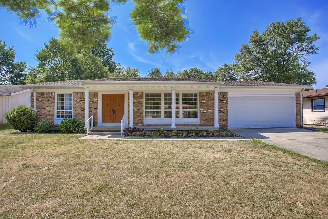 1209 Devonshire Dr., Champaign, IL 61821