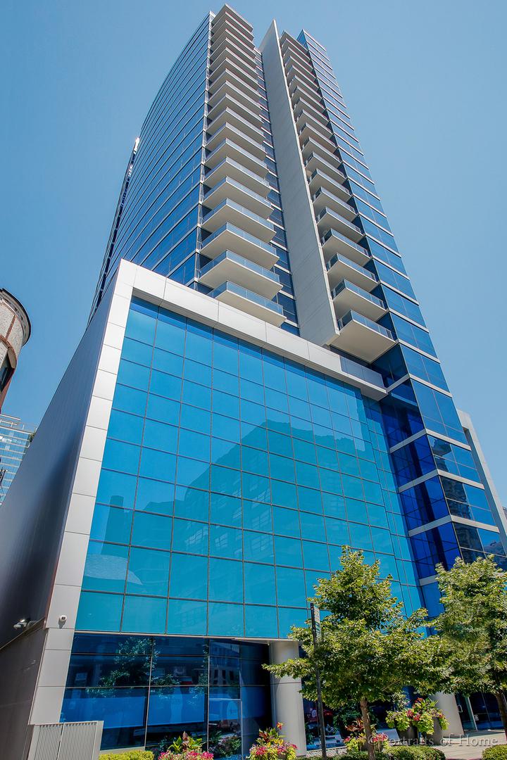110 W Superior St. #1701, Chicago, IL 60654