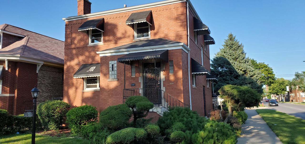 8259 S Aberdeen St., Chicago, IL 60620