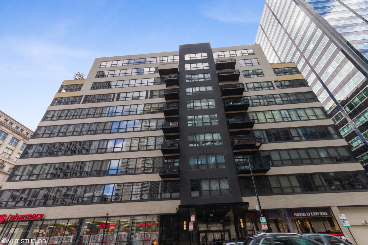 130 S Canal St. #217, Chicago, IL 60606