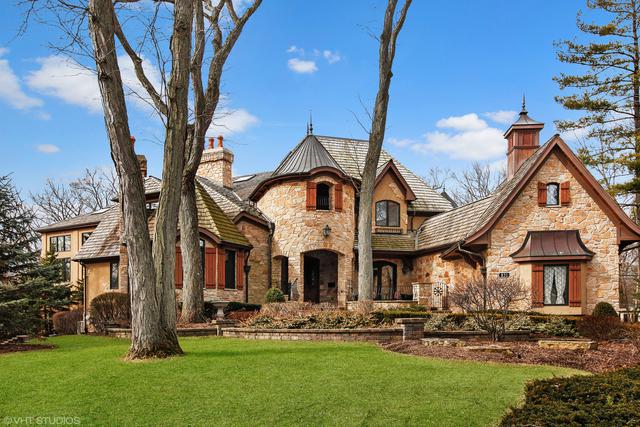 831 Diane Ln., Naperville, IL 60540