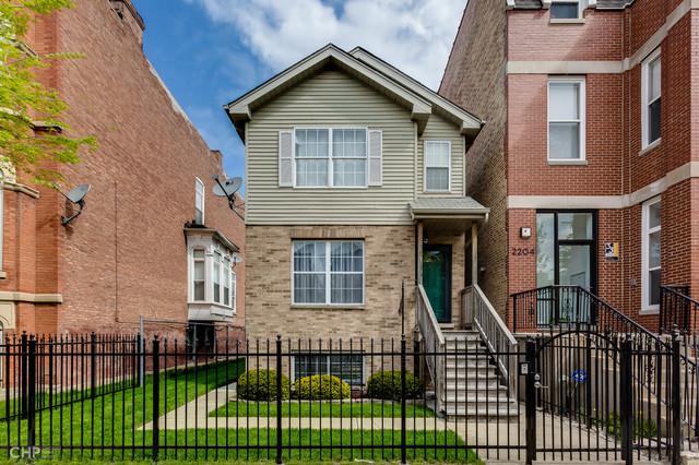 2206 W Warren Blvd., Chicago, IL 60612