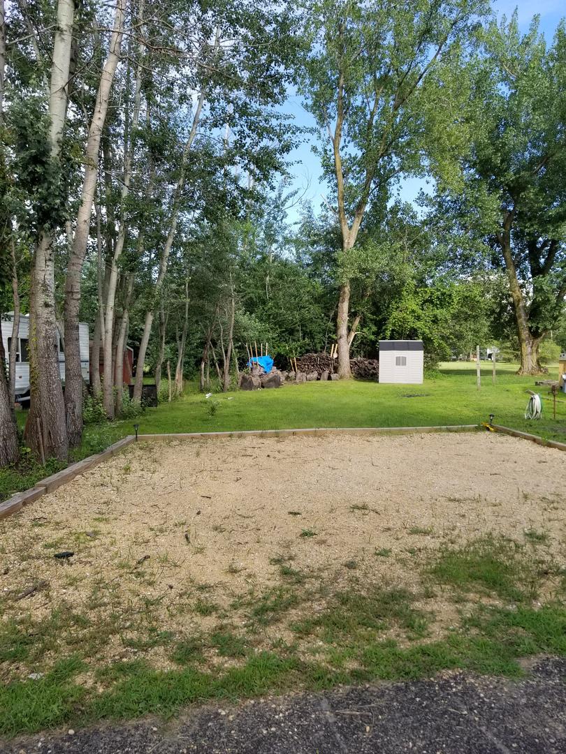 18/65 Woodhaven Dr., Sublette, IL 61367