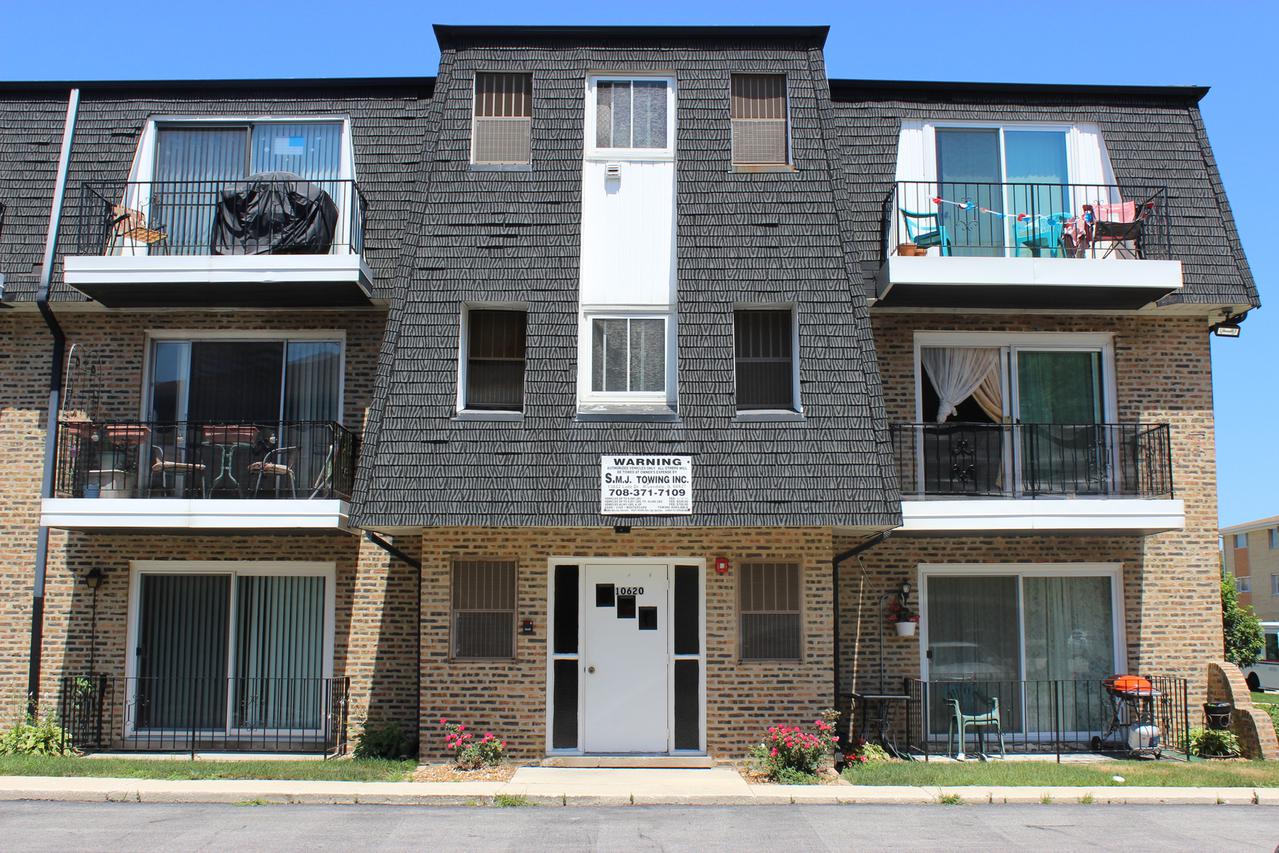 10620 Parkside Ave. #102, Chicago Ridge, IL 60415