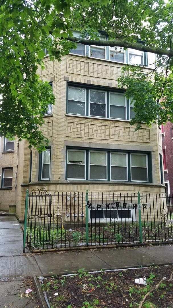 7627 S Essex Ave., Chicago, IL 60649