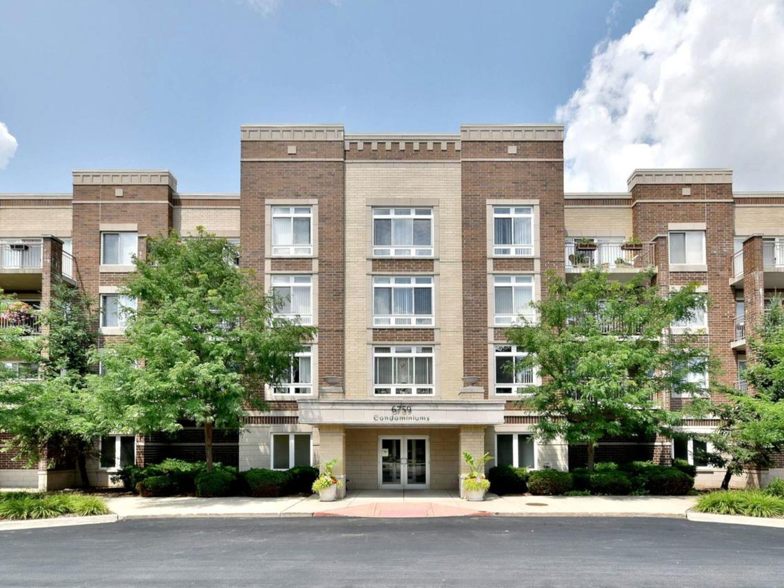 6759 W Forest Preserve Dr. #404, Chicago, IL 60634