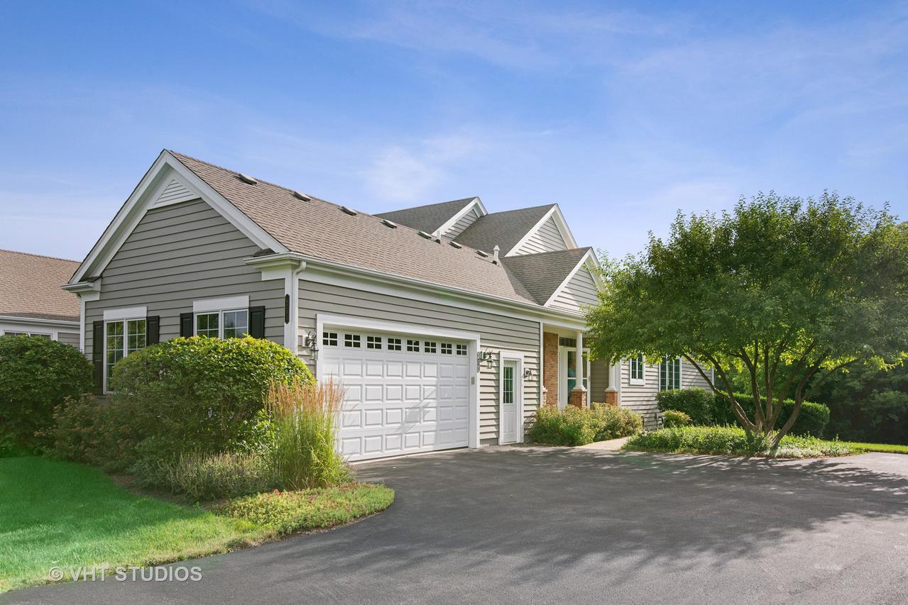 4203 Weatherstone Rd., Crystal Lake, IL 60014