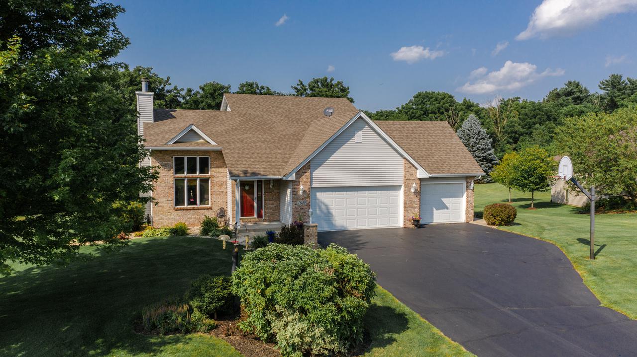 7830 Joy Ln., Roscoe, IL 61073
