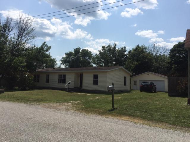 107 S Hickory St., Pesotum, IL 61863