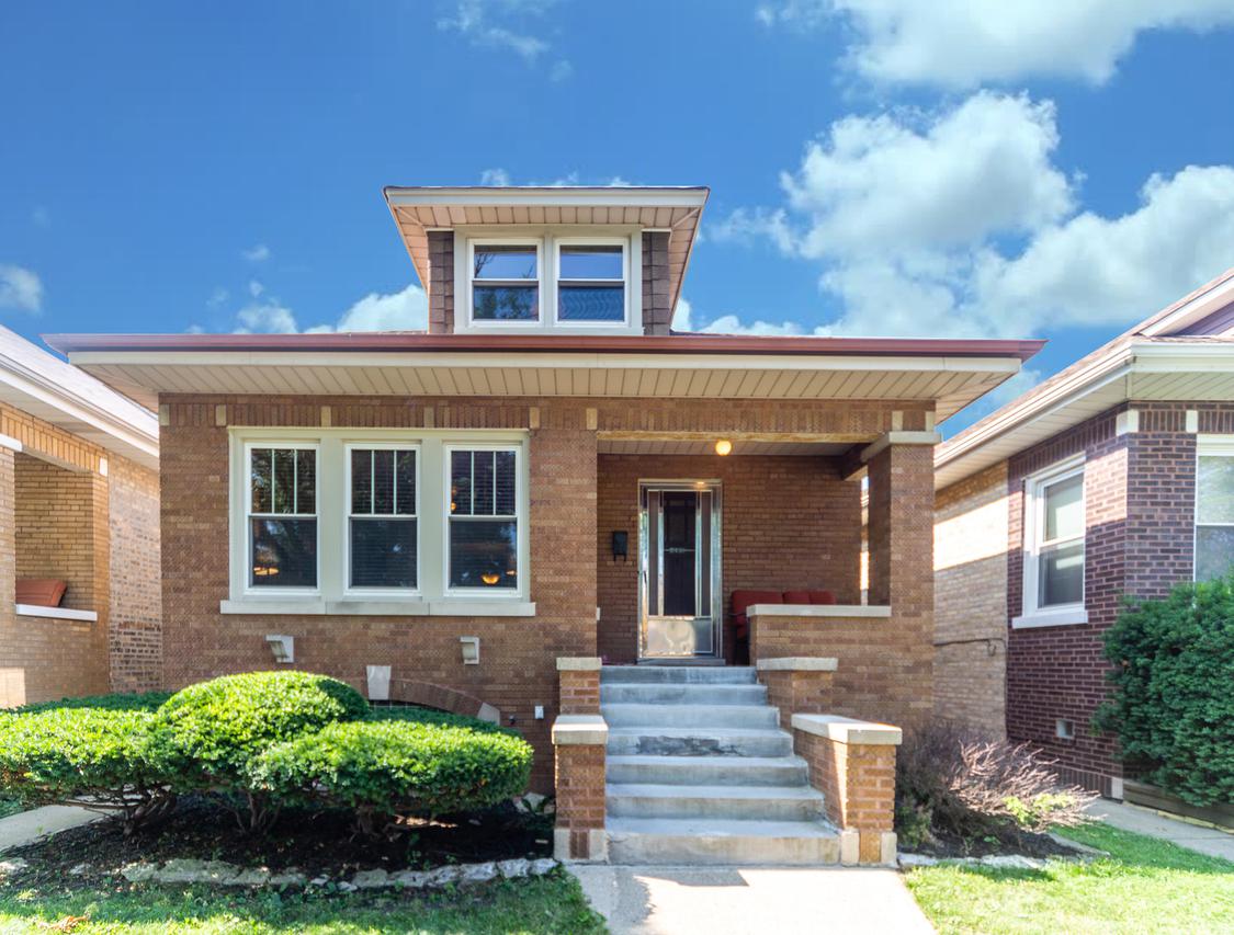5751 W School St., Chicago, IL 60634