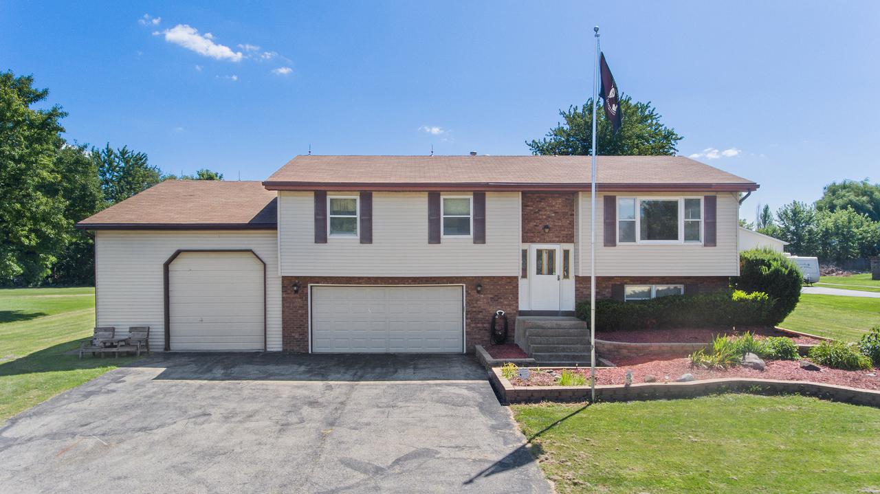 18433 S River Rd., Plainfield, IL 60586