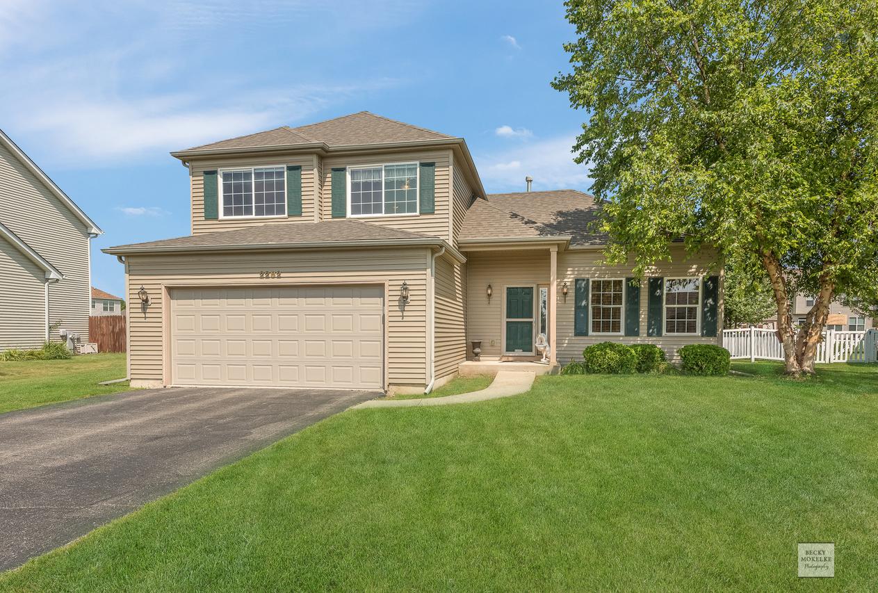 2282 Iroquois Ln., Yorkville, IL 60560