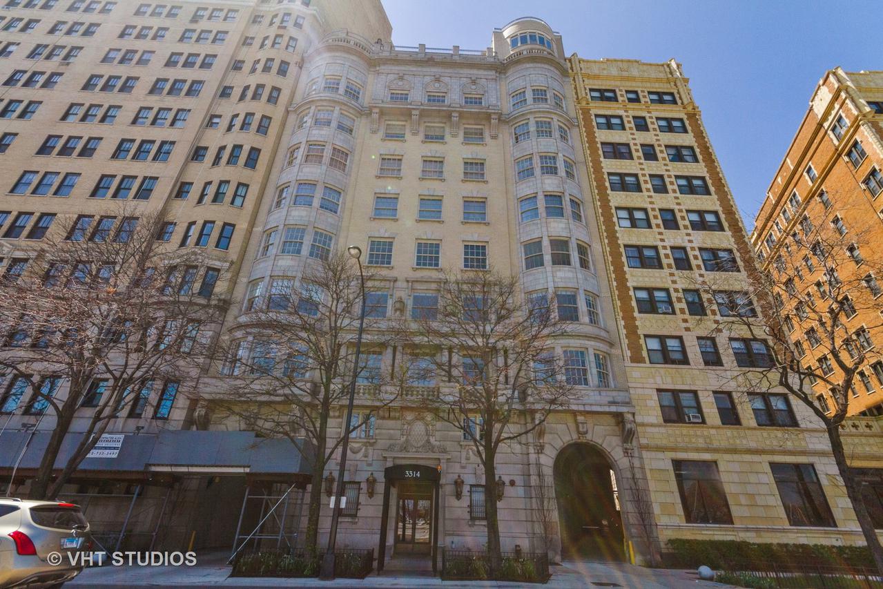 3314 N Lake Shore Dr. #8D, Chicago, IL 60657